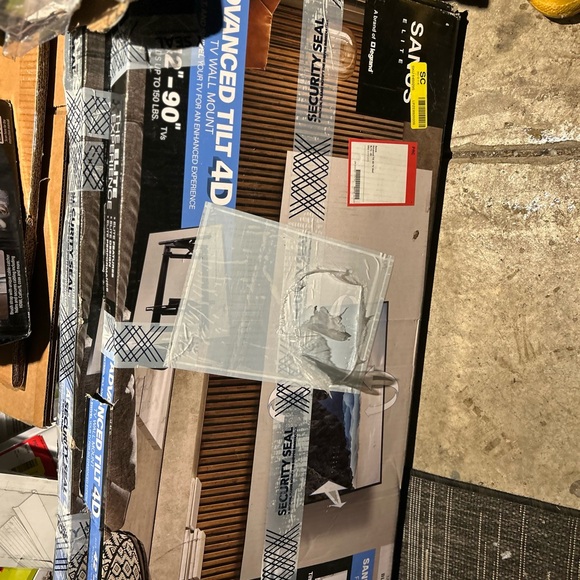 Tv mount - Picture 2 of 2